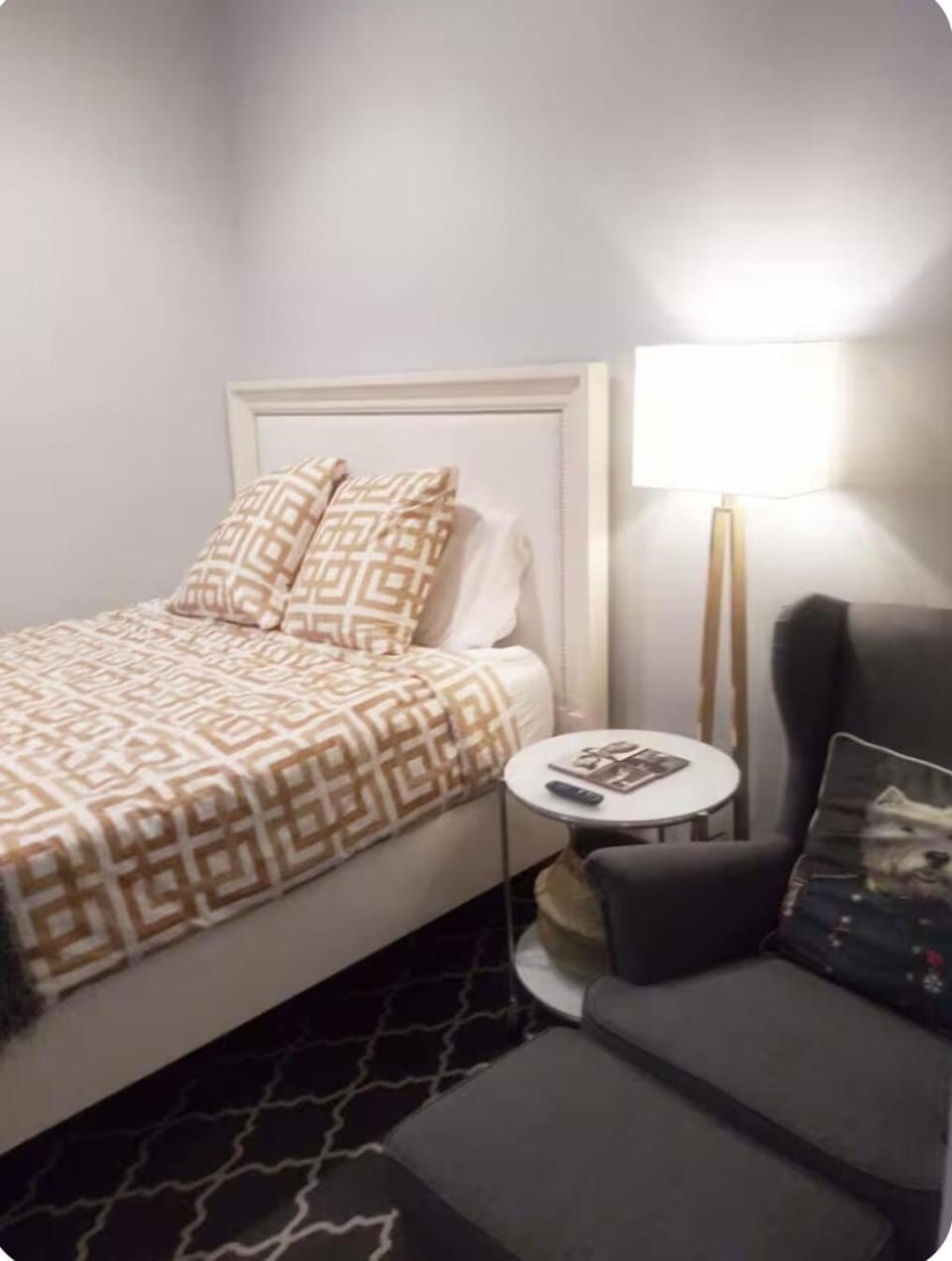 Walk to FIFA World Cup Game, 4 Story Rooftop Loft, Free Parking Apartment in Atlanta