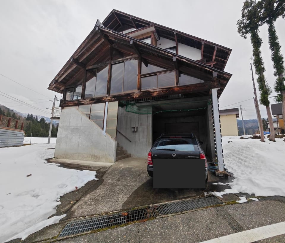 Property building, Parking
