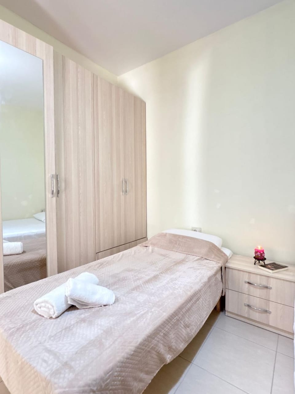 Bed, Bedroom, wardrobe