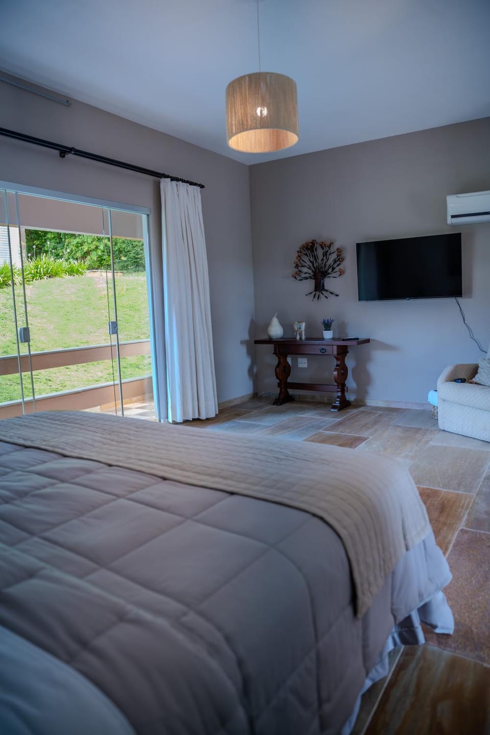 Property building, Balcony/Terrace, Bedroom