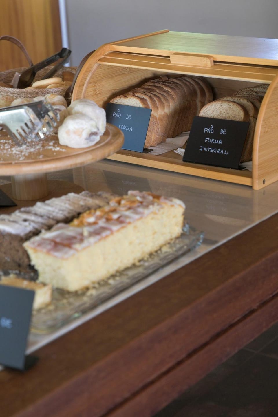 Restaurant/places to eat, Breakfast, Buffet breakfast