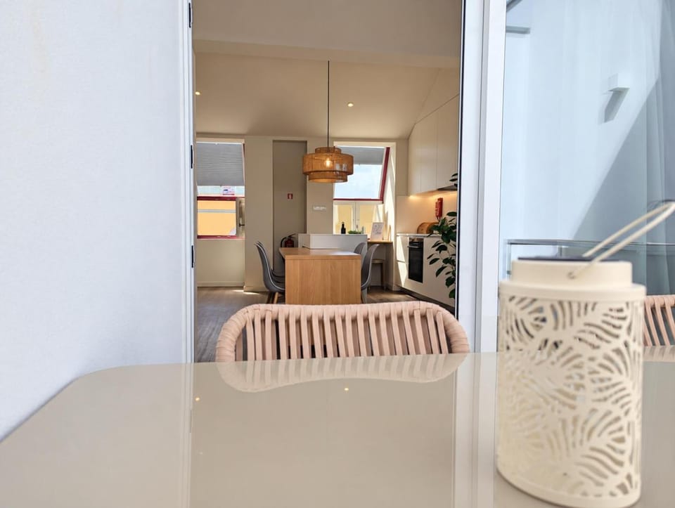 Balcony/Terrace, Kitchen or kitchenette, Dining area, Inner courtyard view