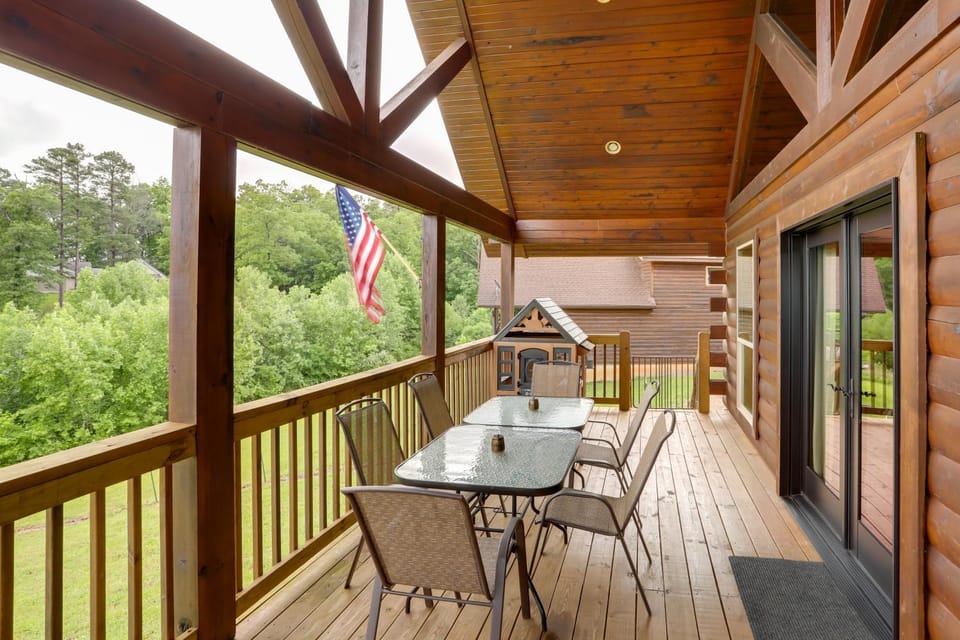 Peaceful 2-Cabin Property: 1 Mi to Current River! Cabin in Van Buren