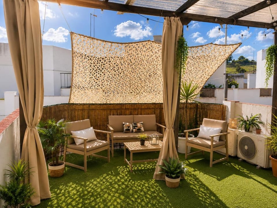 Patio, Spring, Day, Garden, Balcony/Terrace, Garden view, sunbed