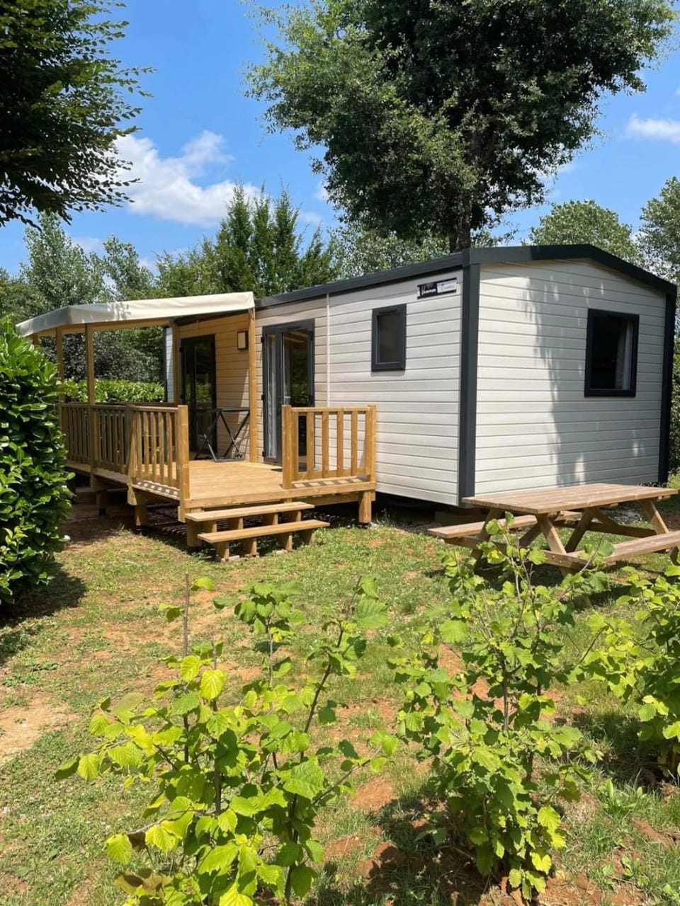 Camping 4 étoiles - Piscine - ccbfiaf Campground/ 
RV Resort in Occitanie