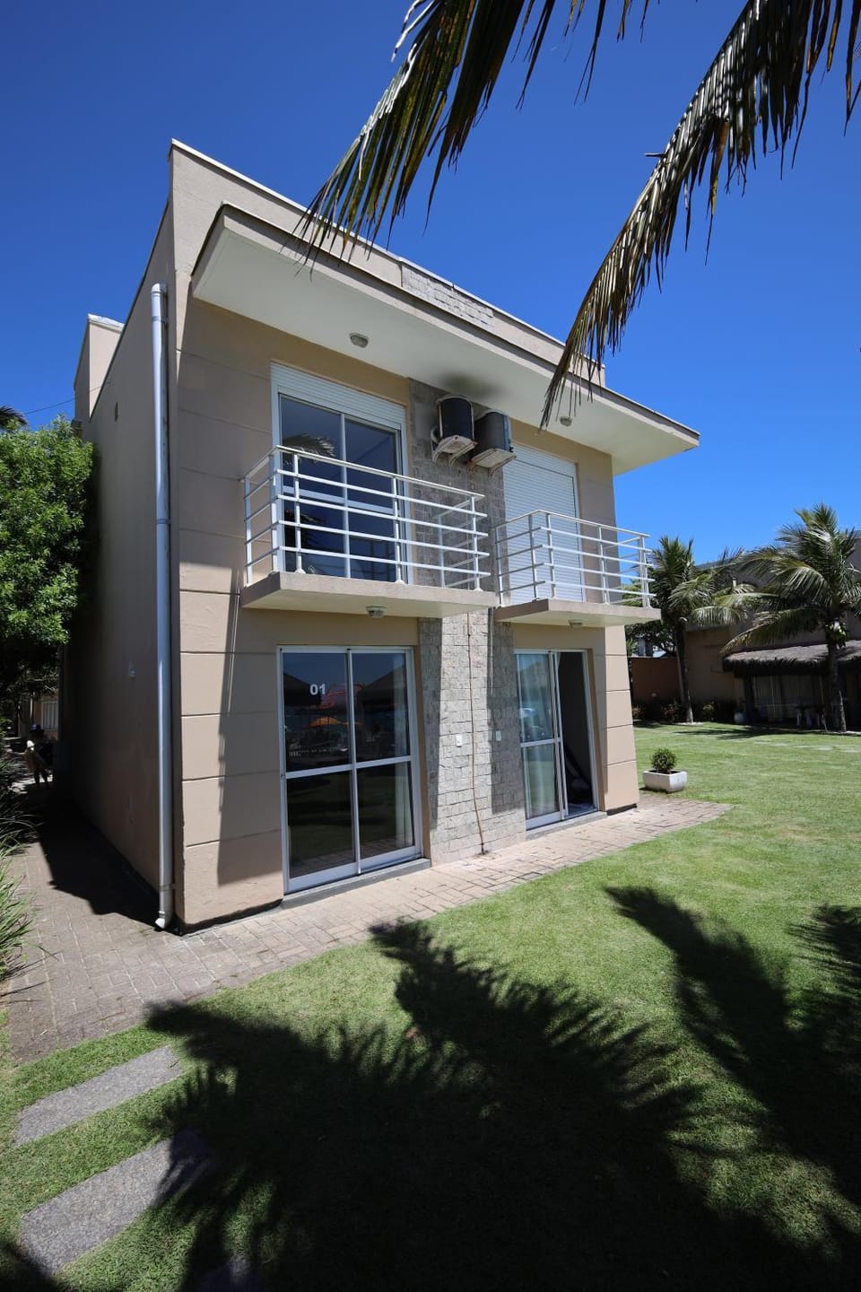 Property building, Day, Garden, Garden view