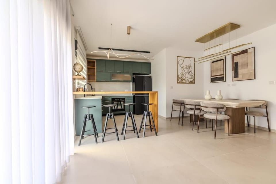 Wonderful 3-BDR in Kiryat Haim BY MadrigalRentals Apartment in Haifa