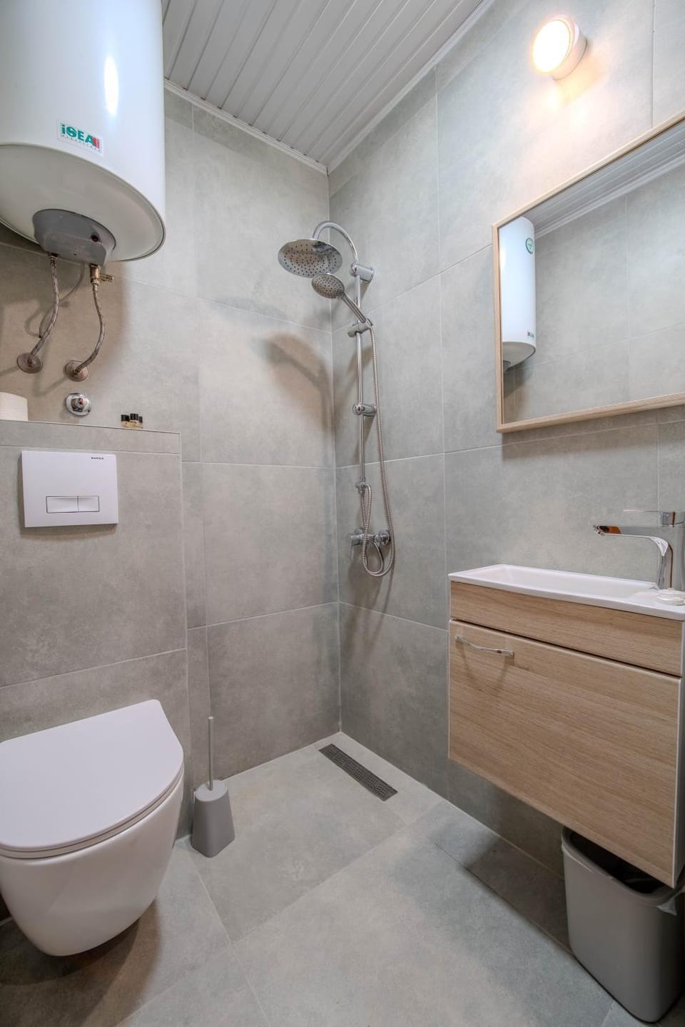 Toilet, Bathroom, Bath