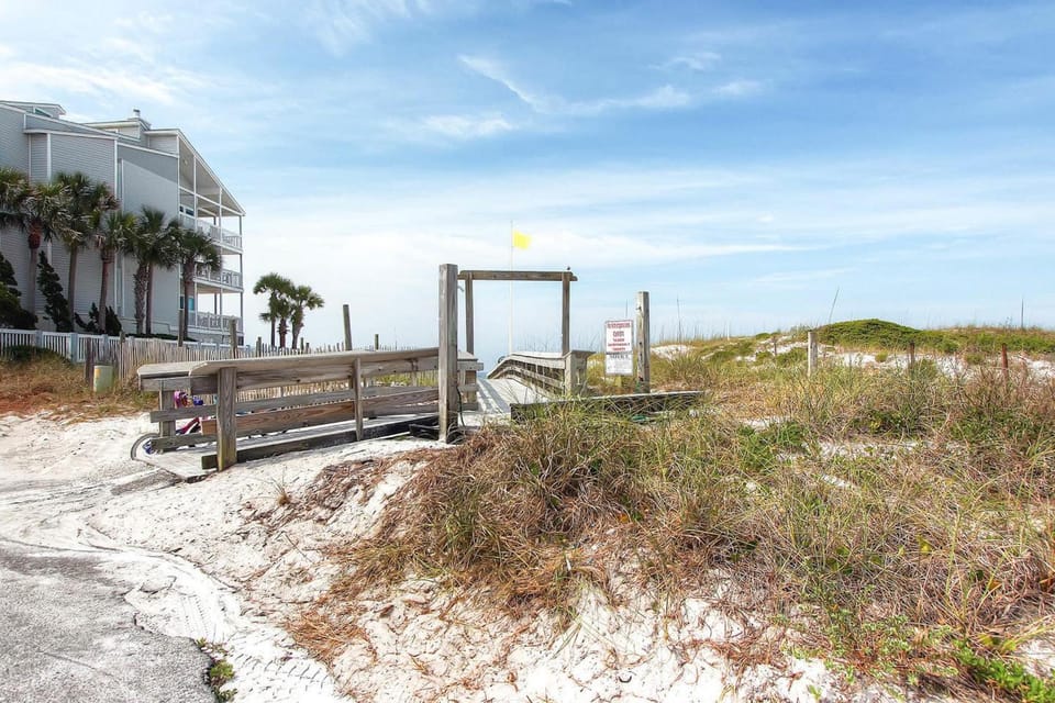 Beachside Villas 912- 30A Sun & Fun House in South Walton County