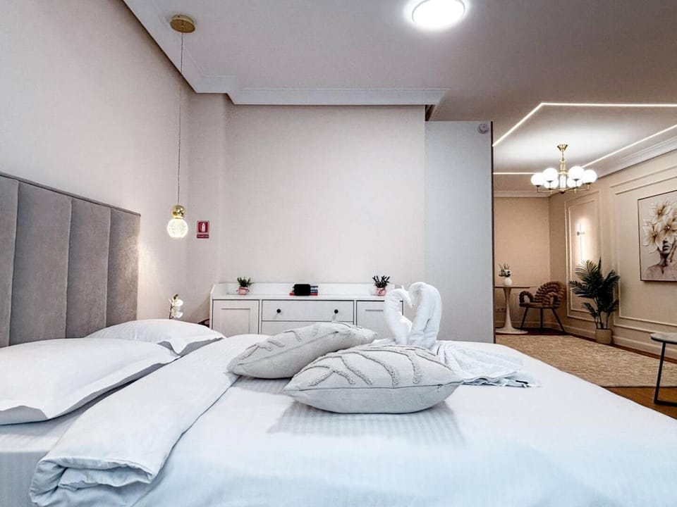 Zeya Modern Stay with Underground Parking Apartment in Cluj-Napoca