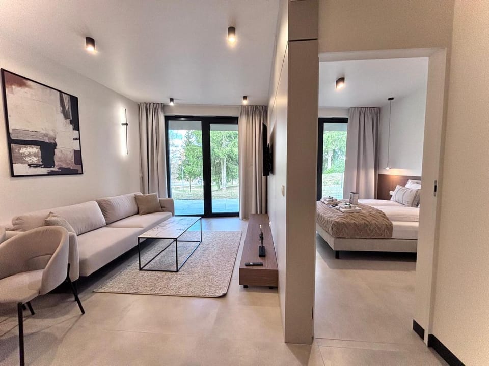 Bed, Living room, Photo of the whole room, Bedroom