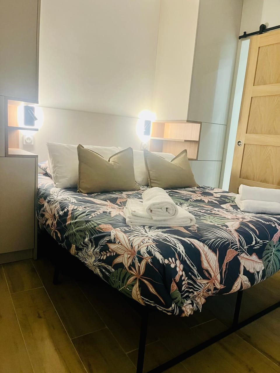 Lovely studio in Center of Avignon with terrace & WIFI Apartment in Avignon