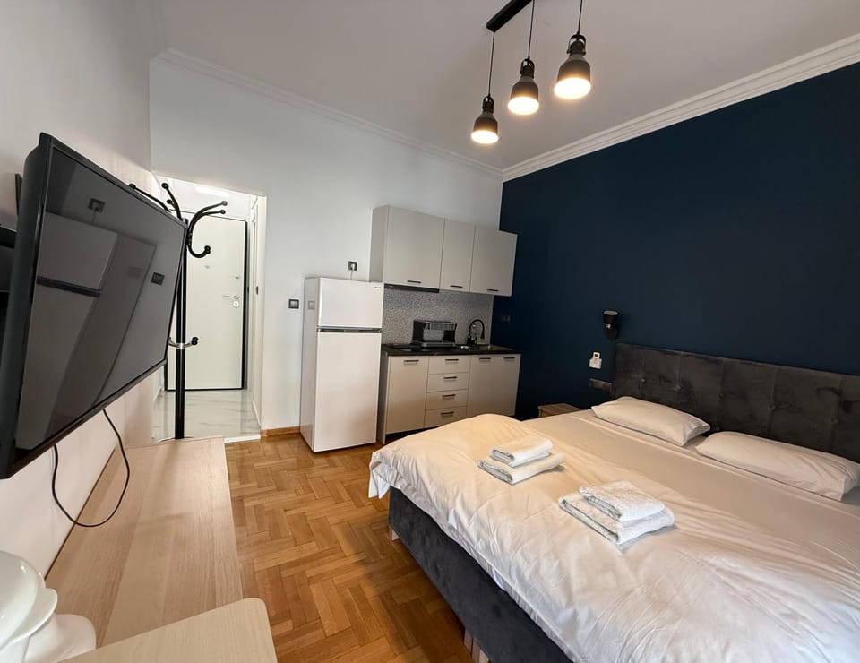 Capsule Apartment in Athens