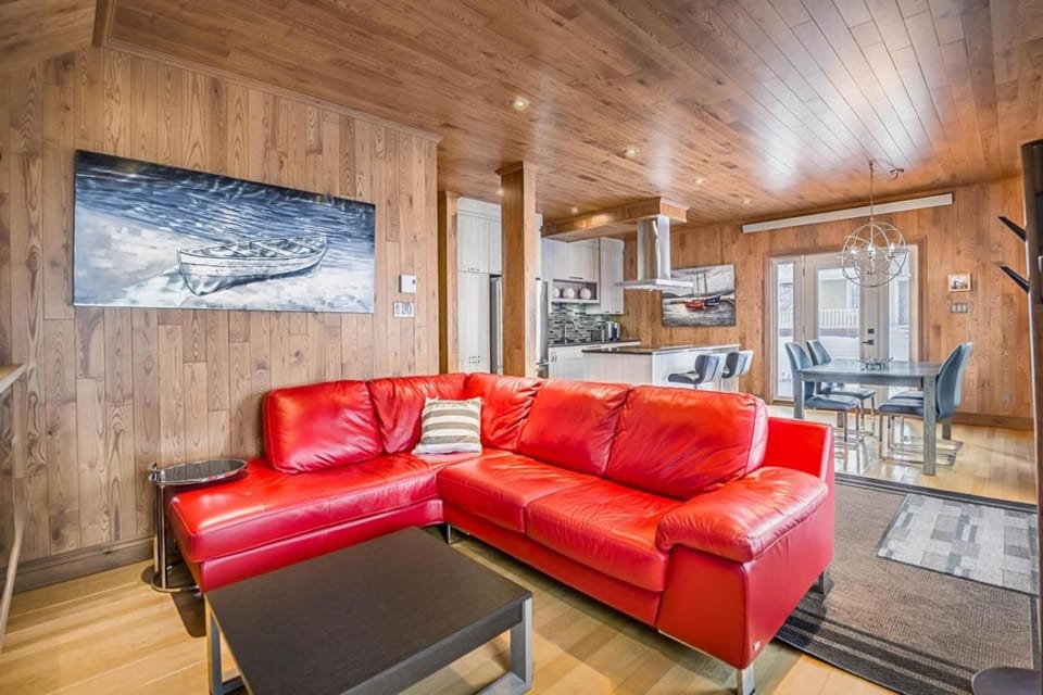 1 bedroom unit with view on the St-Laurent House in Quebec