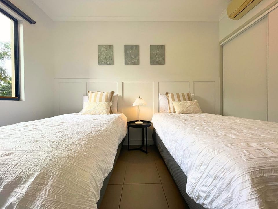 Dive In – Cairns Poolside Stay Apartment in Cairns