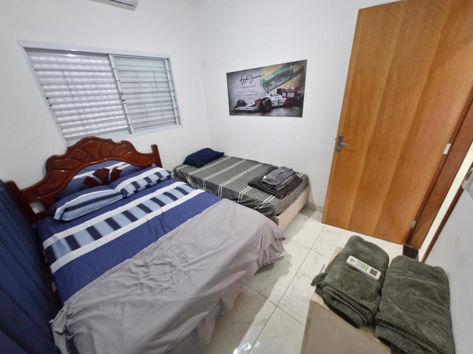 Casa ate 7 pessoas , 3 camas de casal e 1 de solteiro House in Campo Grande
