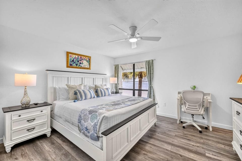 Dans Florida Condos Baycation Bay at Runaway Bay House in Bradenton Beach