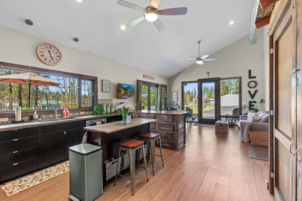 The Highland Barn in CDA, ID House in Kootenai County
