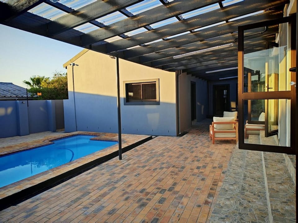 Patio, Swimming pool