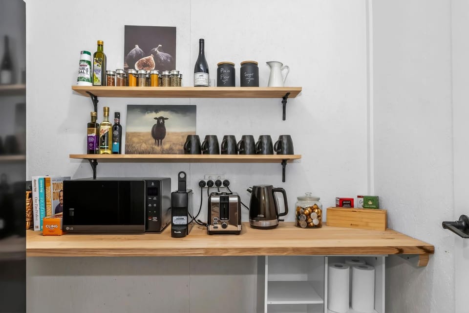 Coffee/tea facilities, Kitchen or kitchenette, minibar