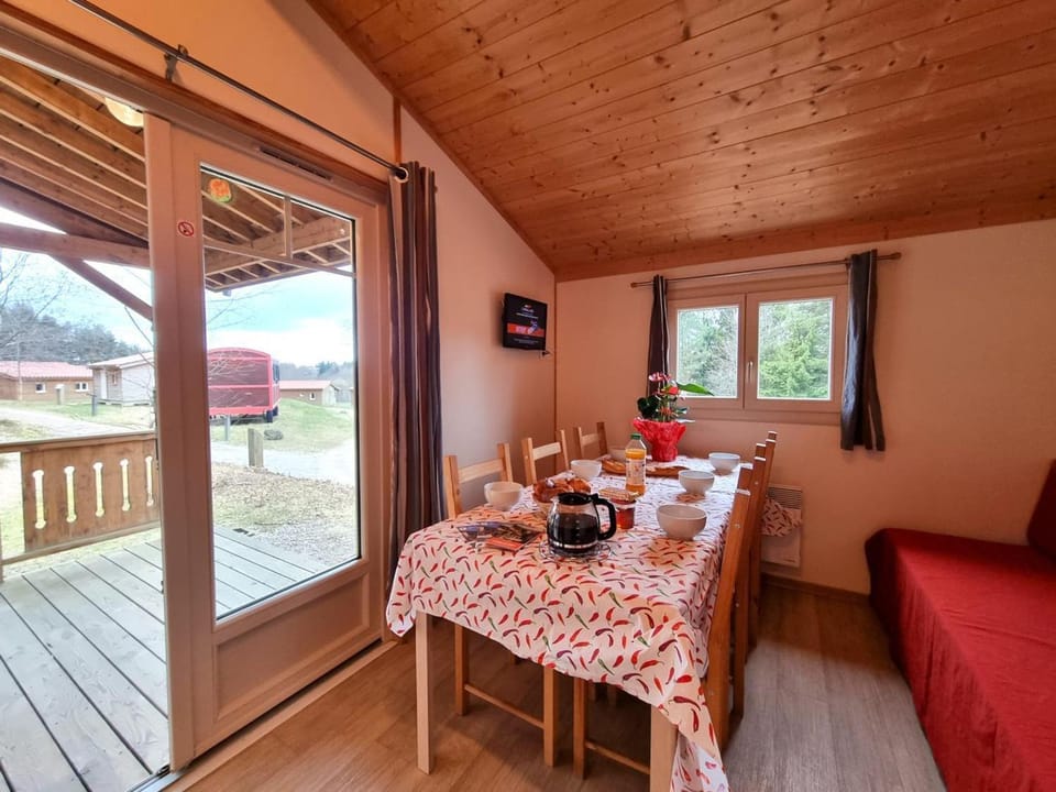 Chalet nature, animaux OK - 6 pers. - FR-1-496-390 House in Auvergne-Rhône-Alpes