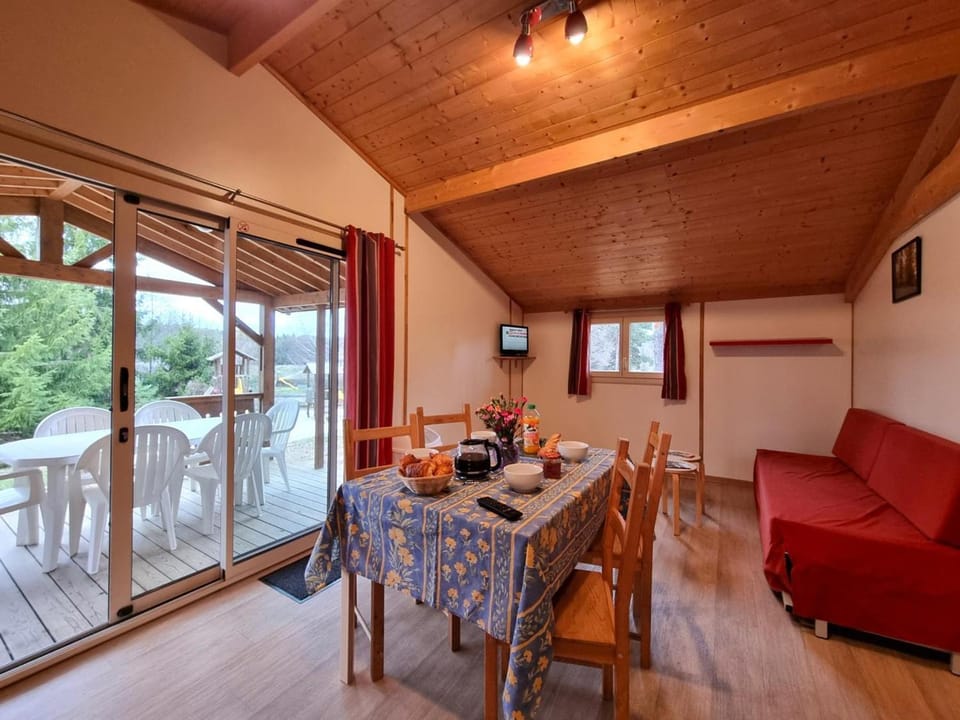 Chalet nature, animaux OK - 4 pers. - FR-1-496-393 House in Auvergne-Rhône-Alpes