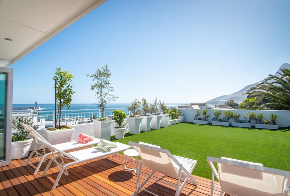 Balcony/Terrace, Garden view, Mountain view, Sea view