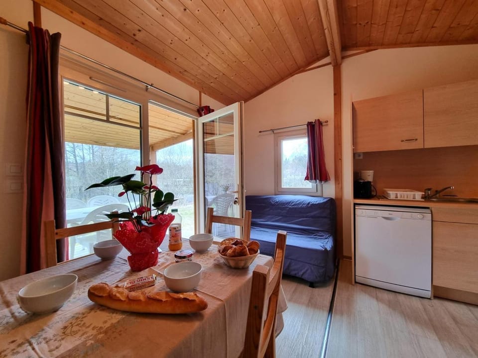Chalet, animaux admis au cœur du Haut-Forez - 4 pers. - FR-1-496-401 House in Auvergne-Rhône-Alpes