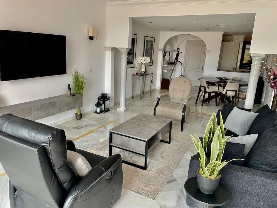 TV and multimedia, Seating area