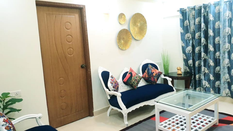 CANDOLIM BEACH VILLA # 3BHK # POOL # KITCHEN # 300Mts to Beach by GR stays Villa in Candolim