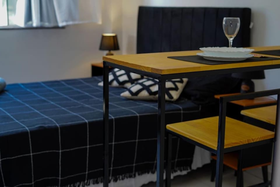 Bed, Dining area, Bedroom