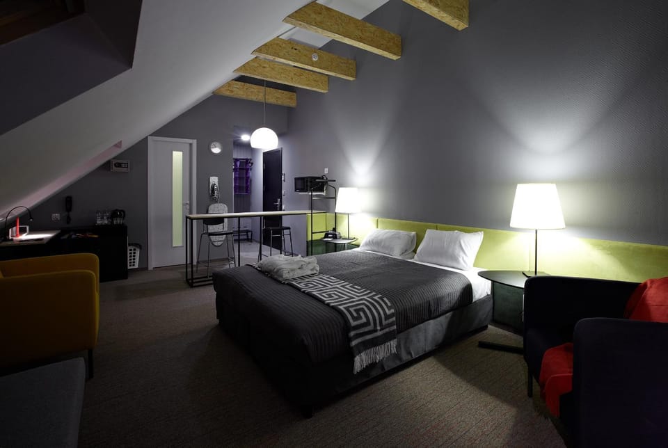 Photo of the whole room
