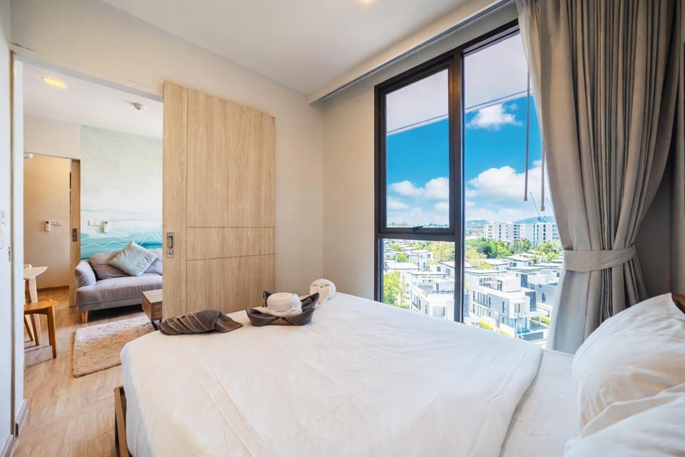 Two-bedroom two-bathroom apartment in Laguna Sky Park featuring golf course views an infinity pool and just 800 meters from the beach Free utilities and internet Apartment in Choeng Thale