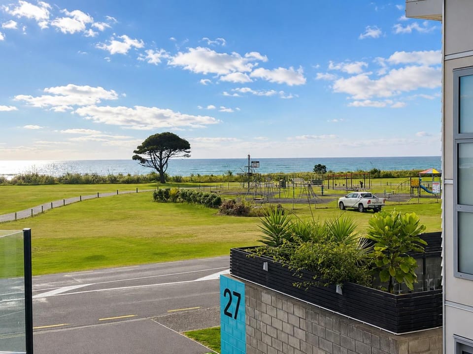 Natural landscape, Sea view, Parking