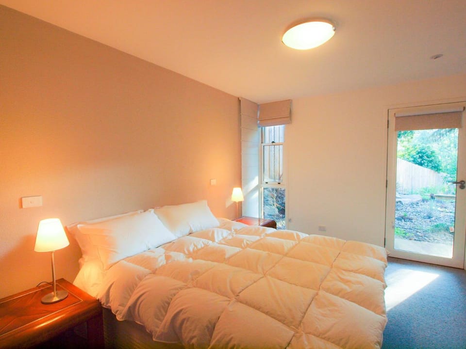 Beeches- Timber clad house, quiet location House in Marysville