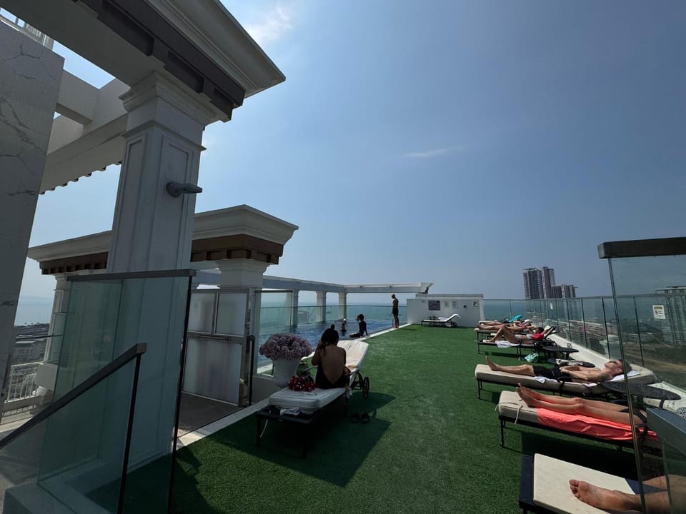 The Empire Tower pattaya Apartment in Pattaya City