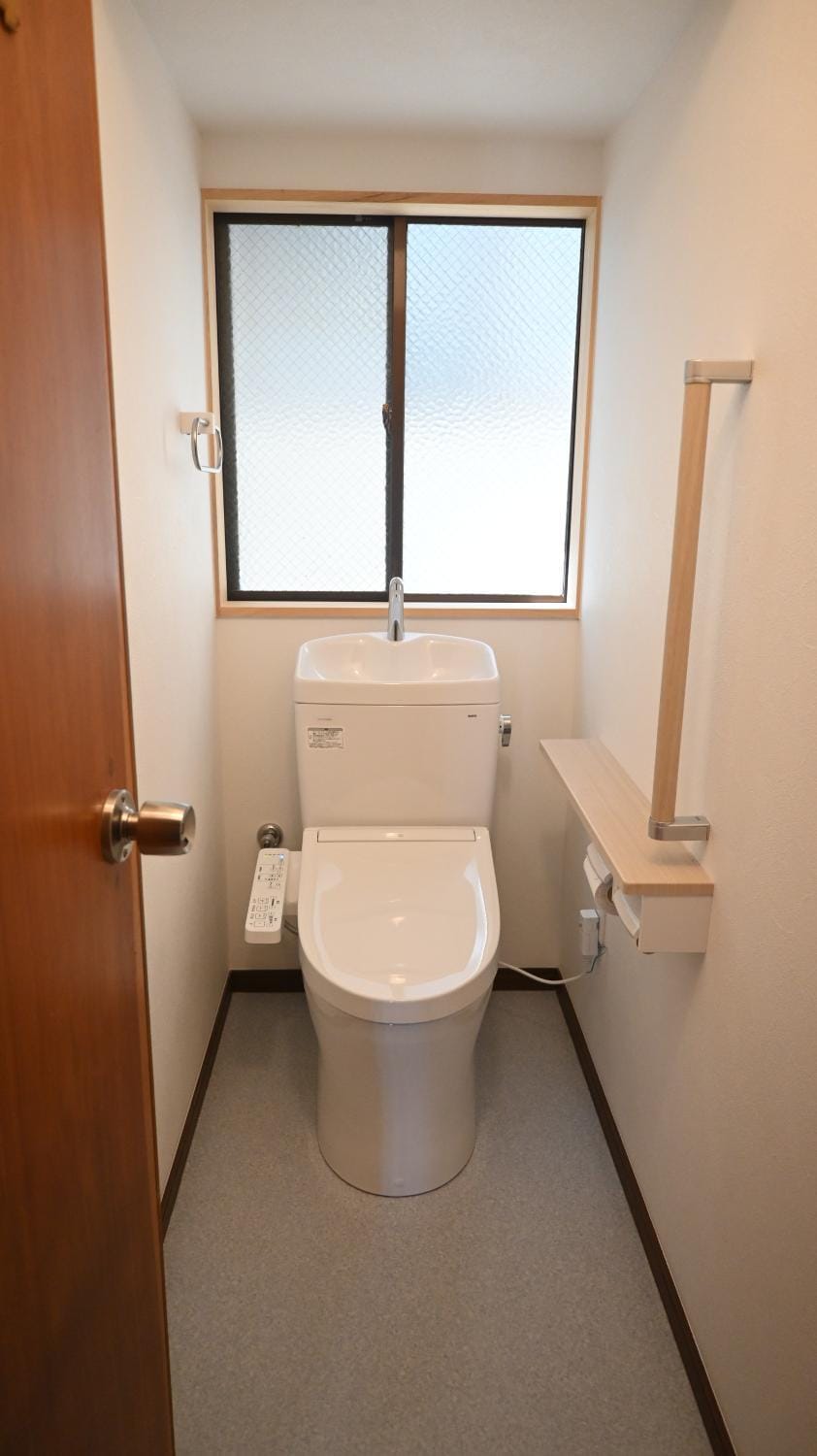 Toilet