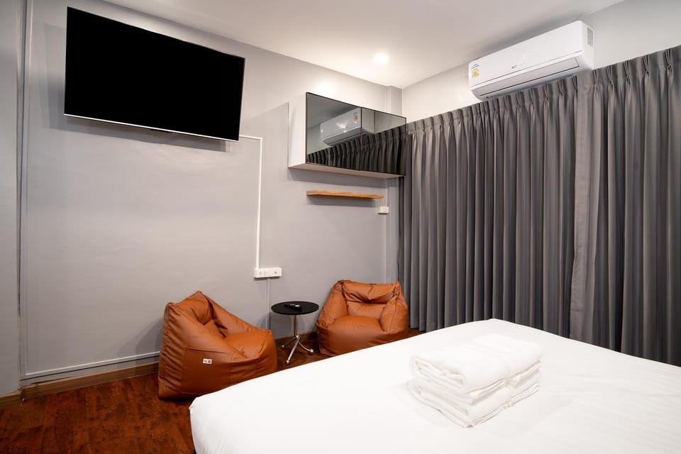 TV and multimedia, Bedroom, air conditioner