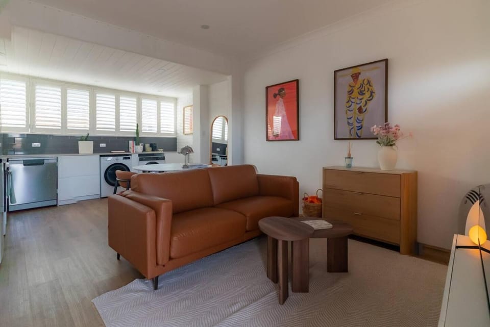 Bondi Beach Studio | 3rd Floor | Superhost Apartment in Sydney