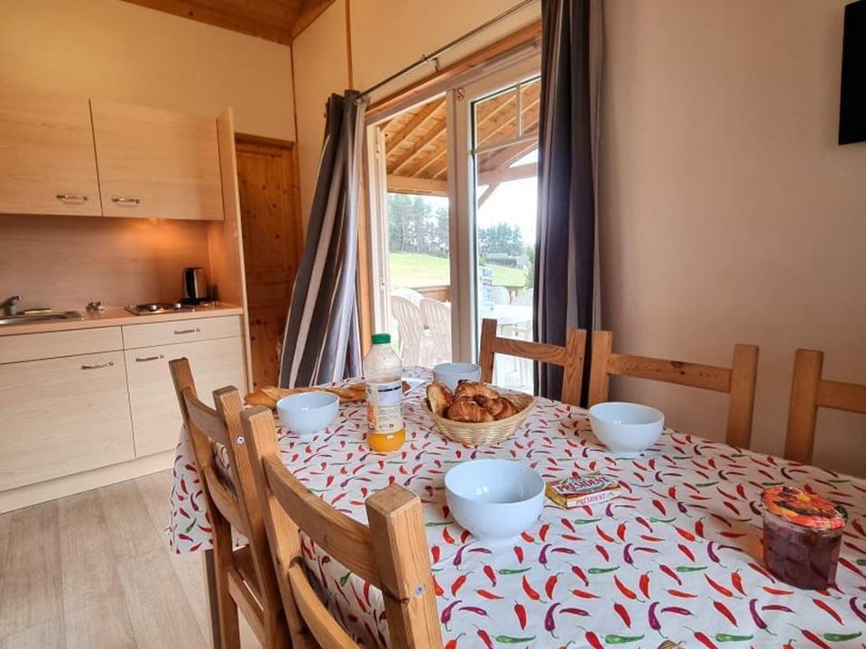 Chalet paisible, animaux admis - 6 pers. - FR-1-496-392 House in Auvergne-Rhône-Alpes