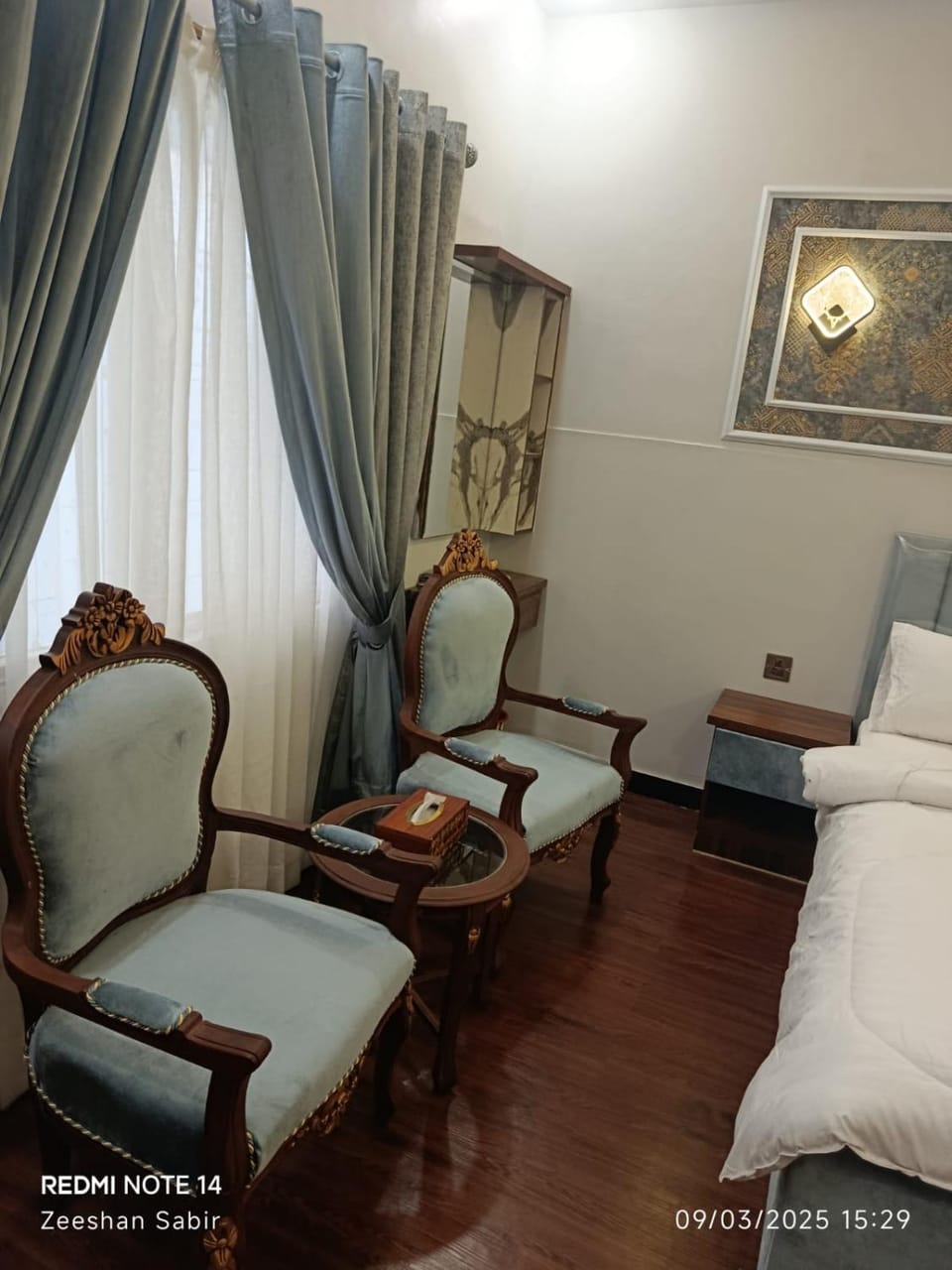 Karachi Family Guest House Bed and Breakfast in Karachi