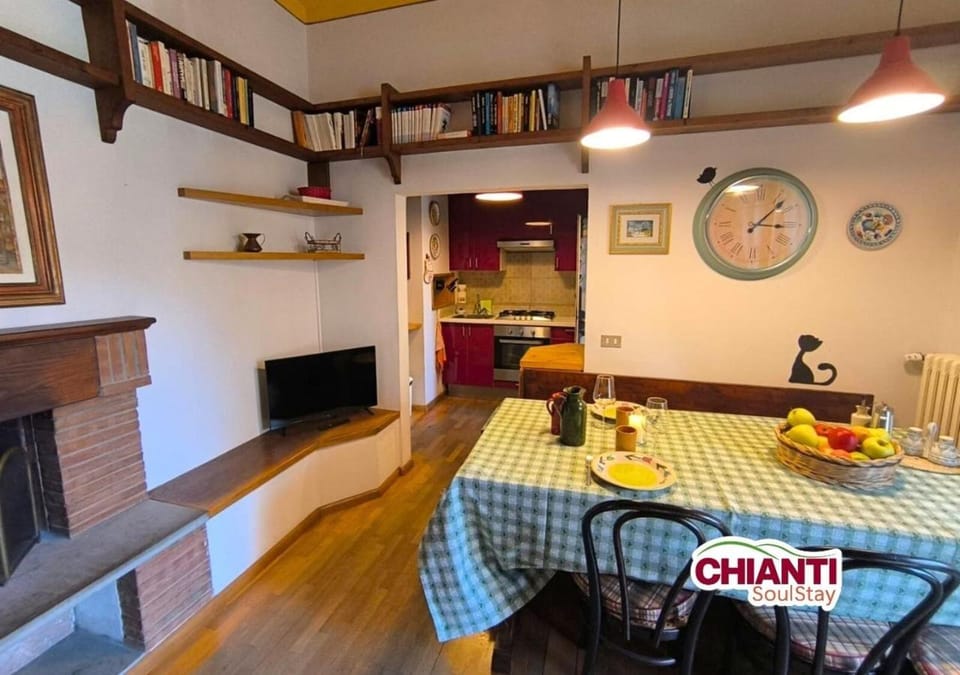 TV and multimedia, Dining area