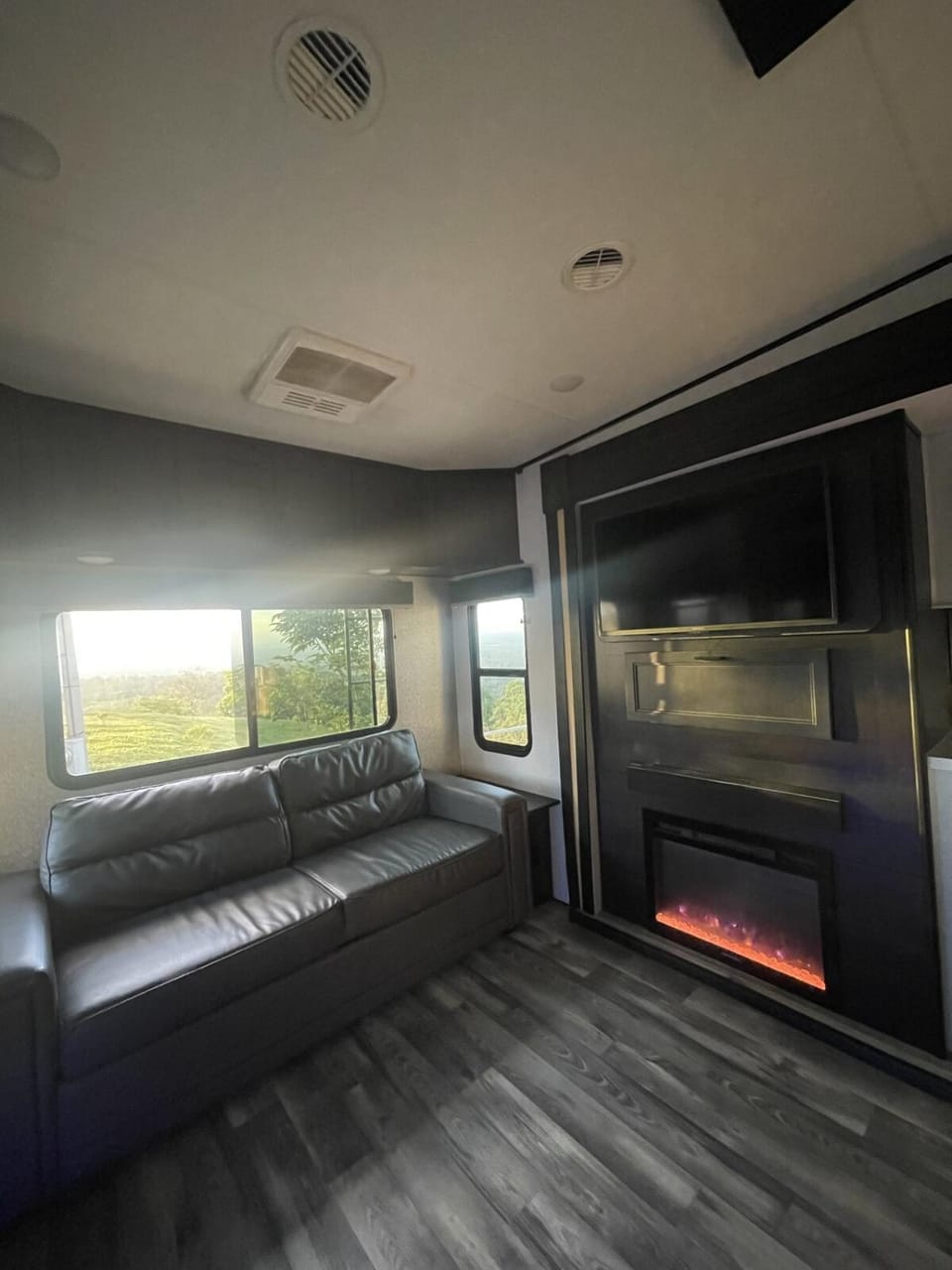 Camper VIP Apartment in Alajuela Province