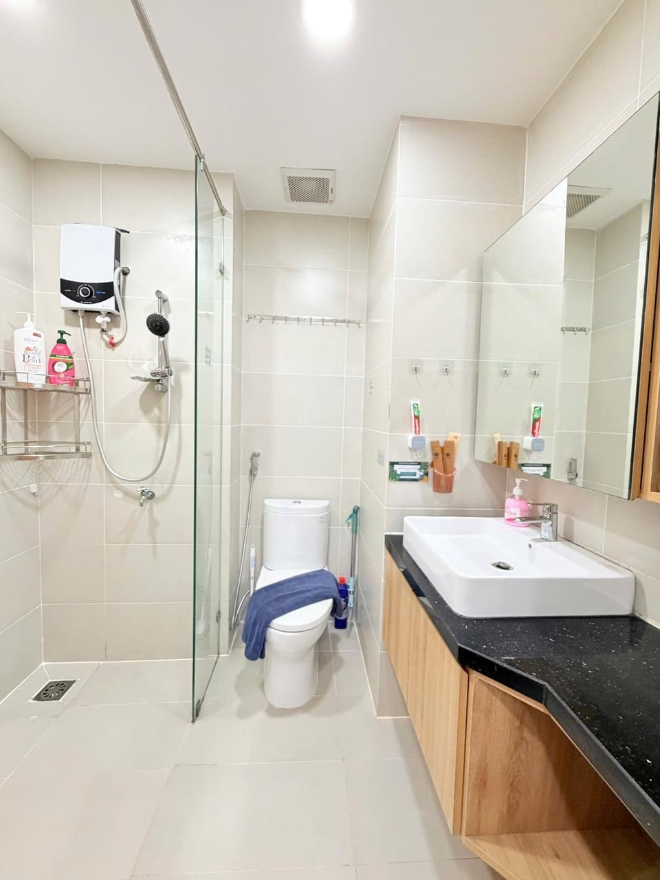 Fox Living Nguyen Huu Canh Apartment in Ho Chi Minh City