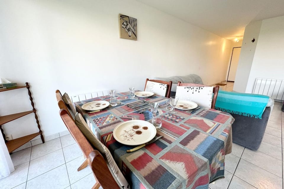 Bel appartement face à la mer Terrasse et jardin Apartment in Ploemeur
