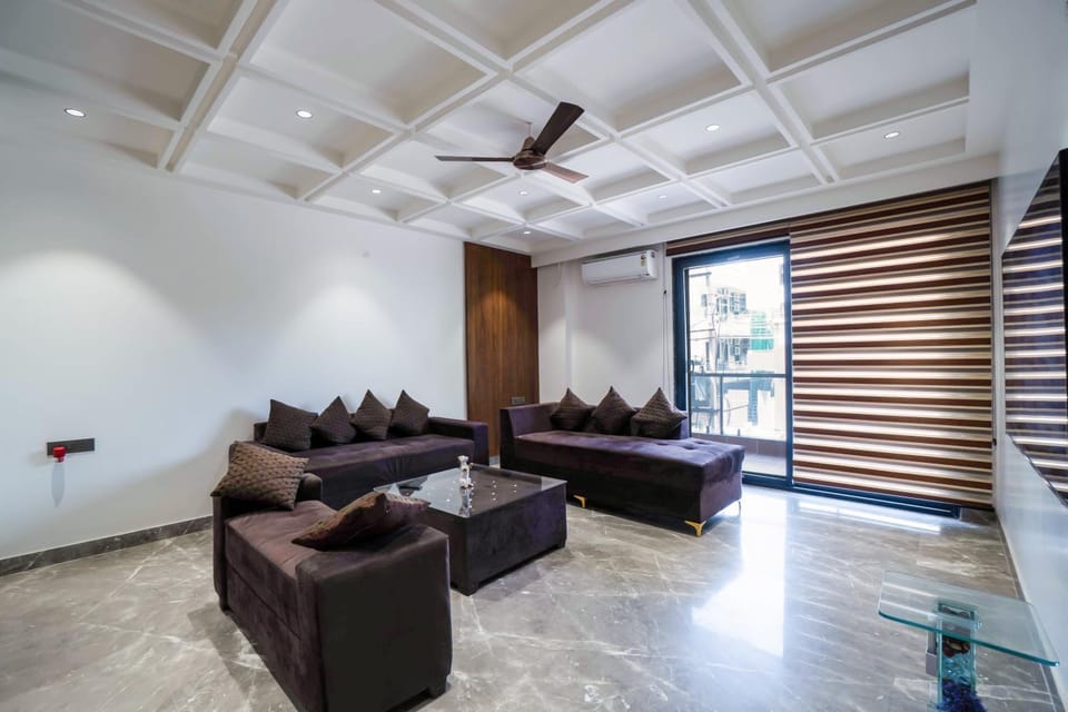Living room, Seating area, air conditioner