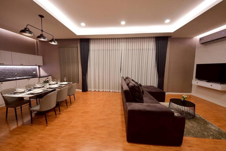 Communal lounge/ TV room, Living room