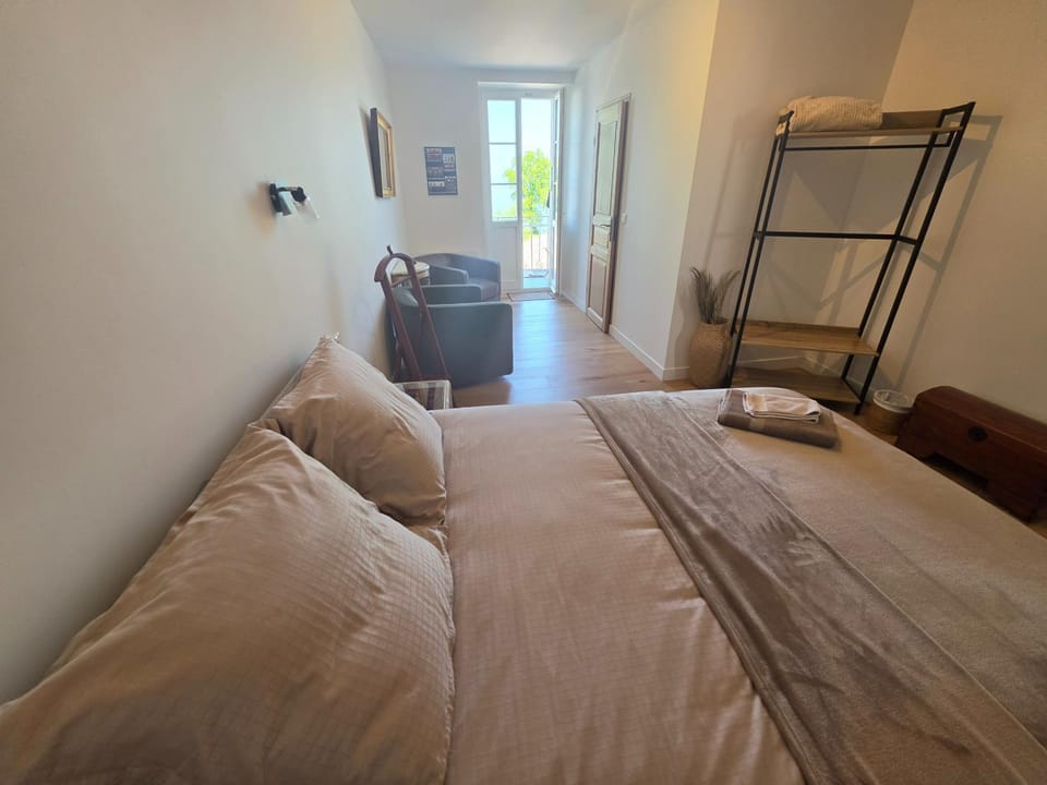 Property building, Living room, Bedroom