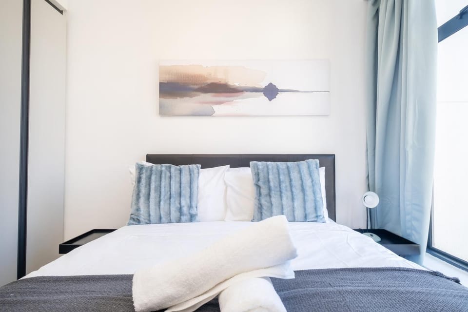 Zeeland Pier 901- 2 Bedroom Near CTICC Apartment in Cape Town