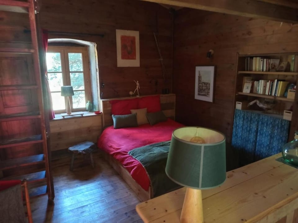 Le Moulin de Basile House in Auvergne-Rhône-Alpes